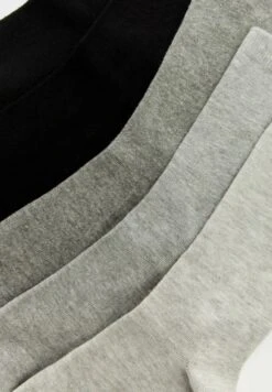 PULL & BEAR CalzeLight Grey Donna Calze PUC81F041-C11 -Pull & Bear d49926a39ea04d6781dc5abeb5fb66d9