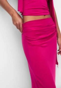 PULL & BEAR Long Straight - - Gonna Lunga - Pink -Pull & Bear d6b42a39d6cf4162a70078c7f532d417