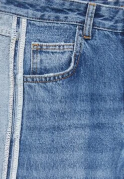 PULL & BEAR Mid-WaistJeans A SigarettaBlue Denim Donna Jeans PUC21N0MQ-K11 -Pull & Bear d6d462e991284b7a89e704dd7a2b2829