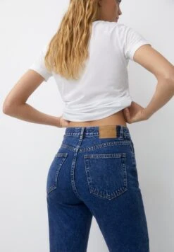 PULL & BEAR MomJeans Tapered FitDark Blue Denim Donna Jeans PUC21N0J6-K12 -Pull & Bear d8c1c7dc26134c0dbdb7b4745c38d738