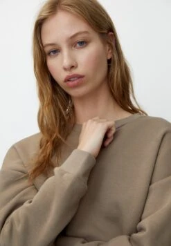 PULL & BEAR Round Neck - Felpa - Ochre -Pull & Bear d90c97c7662c4c5ab64a1f4840e94541