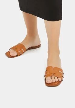 PULL & BEAR Flache Mit Überkreuzten RiemenCiabattineBrown Donna Ciabatte E Zoccoli PUC11A0LW-O11