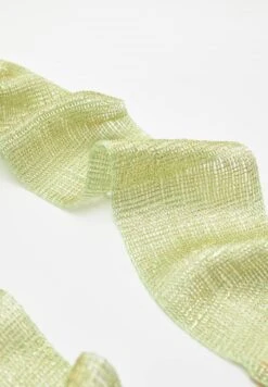 PULL & BEAR Sparkly ThinSciarpaGreen Donna Sciarpe PUC51G04U-M11 -Pull & Bear de3bcd5992cd4b5a9bae672a0066a648