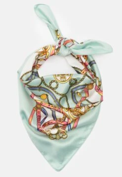 PULL & BEAR ChainSciarpaLight Green Donna Sciarpe PUC51G054-M11 -Pull & Bear df2096c358184ccdadc3464f94037a17