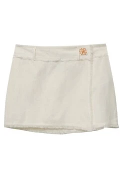 PULL & BEAR With Frayed Edges - Gonna A Campana - White -Pull & Bear e204497eca4d401ba0669ad369b36f34