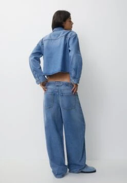 PULL & BEAR CamiciaBlue Denim Donna Camicie E Bluse PUC21E11U-K11 -Pull & Bear e32af93b6cd04594937c03bf362f9ddf