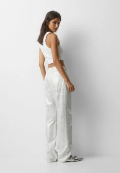 PULL & BEAR MetallicJeans A SigarettaSilver Coloured Donna Jeans PUC21N0LS-D11 -Pull & Bear e49e88038baf473abf8eb7829698f23a