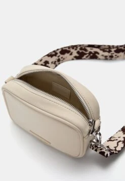 PULL & BEAR SHOULDER - Borsa A Tracolla - Beige -Pull & Bear e674a7e1616943908315637e6e17b3e4