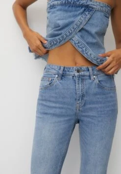 PULL & BEAR High-Waist - Jeans A Zampa - Blue Denim -Pull & Bear e70d7484f50d4df9bb60a012c2e7a002
