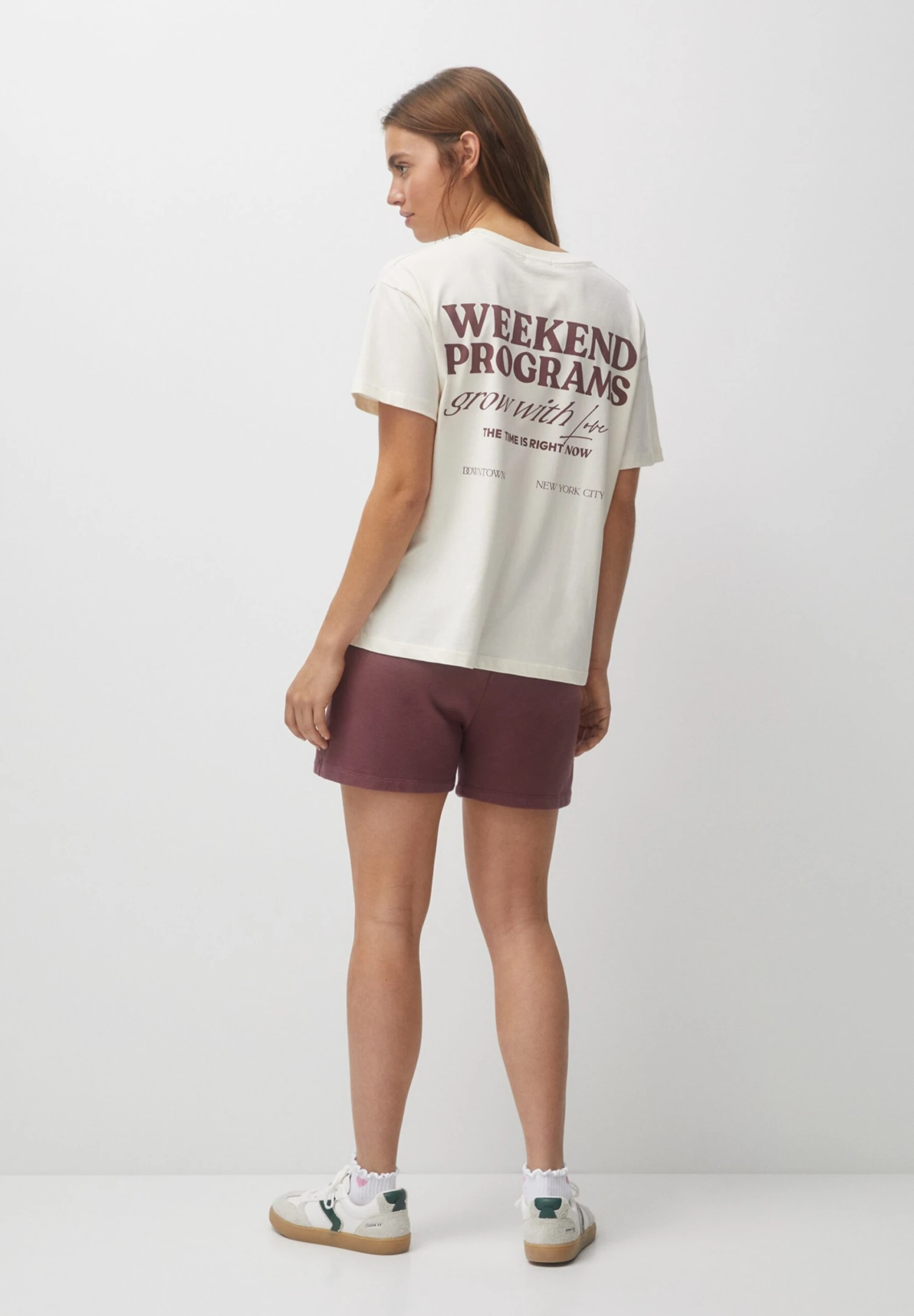 PULL & BEAR Tennessee Jogger BermudaPantaloni SportiviBerry Donna Pantaloni PUC21S0EM-I11 5 PULL & BEAR Tennessee Jogger BermudaPantaloni SportiviBerry Donna Pantaloni PUC21S0EM-I11 - immagine 3