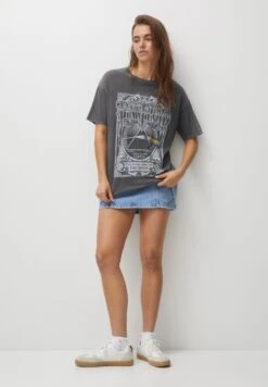PULL & BEAR Short Sleeve Floyd T-Shirt Con StampaBlack Donna T-shirt E Top PUC21D2J4-Q11 9 PULL & BEAR Short Sleeve Floyd T-Shirt Con StampaBlack Donna T-shirt E Top PUC21D2J4-Q11 -Pull & Bear eb3b232df26a4d53ae9bcf008eb86295