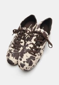 PULL & BEAR ANIMAL PRINT SNEAKERS - Sneakers Basse - Mottled Brown -Pull & Bear eb96ed962cd64d5db680c90ced7d2922