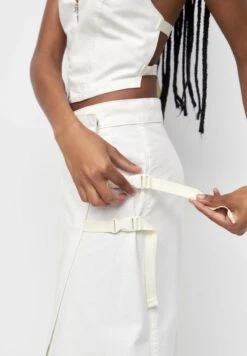 PULL & BEAR Gonna A PortafoglioBeige Donna Gonne PUC21B0JE-B11 -Pull & Bear ed1facf8bc5f4aa8a559729bd34aaefd