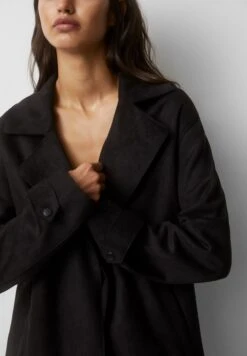 PULL & BEAR With Roll-Up Sleeves - Cappotto Corto - Black -Pull & Bear f0bded9abdd7468fae414acf578f5755