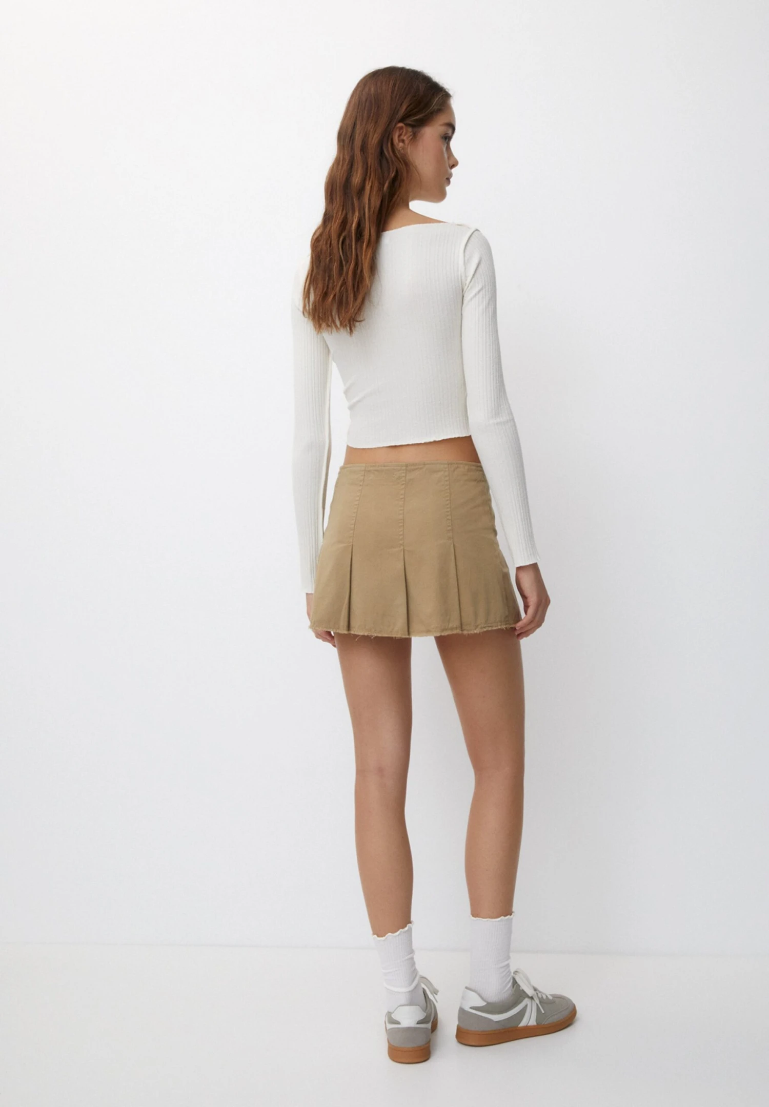 PULL & BEAR Box - Gonna A Campana - Beige 5 PULL & BEAR Box - Gonna A Campana - Beige - immagine 3