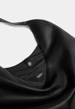 PULL & BEAR UrbanBorsa A ManoBlack Donna Borse PUC51H0I4-Q11 -Pull & Bear f8ed5ba04adf4c00857a4ca5d5693a26