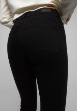 PULL & BEAR Push Up Jeans Skinny FitBlack Donna Jeans PUC21N0K1-Q11 -Pull & Bear f9d817adb3384315a7cabcd7cb58c598