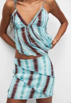 PULL & BEAR Tie-DyeWith Seam Details - Gonna A Campana - Blue 12 PULL & BEAR Tie-DyeWith Seam Details - Gonna A Campana - Blue -Pull & Bear fb3b0c51caeb490780f0f88c9719c2e1